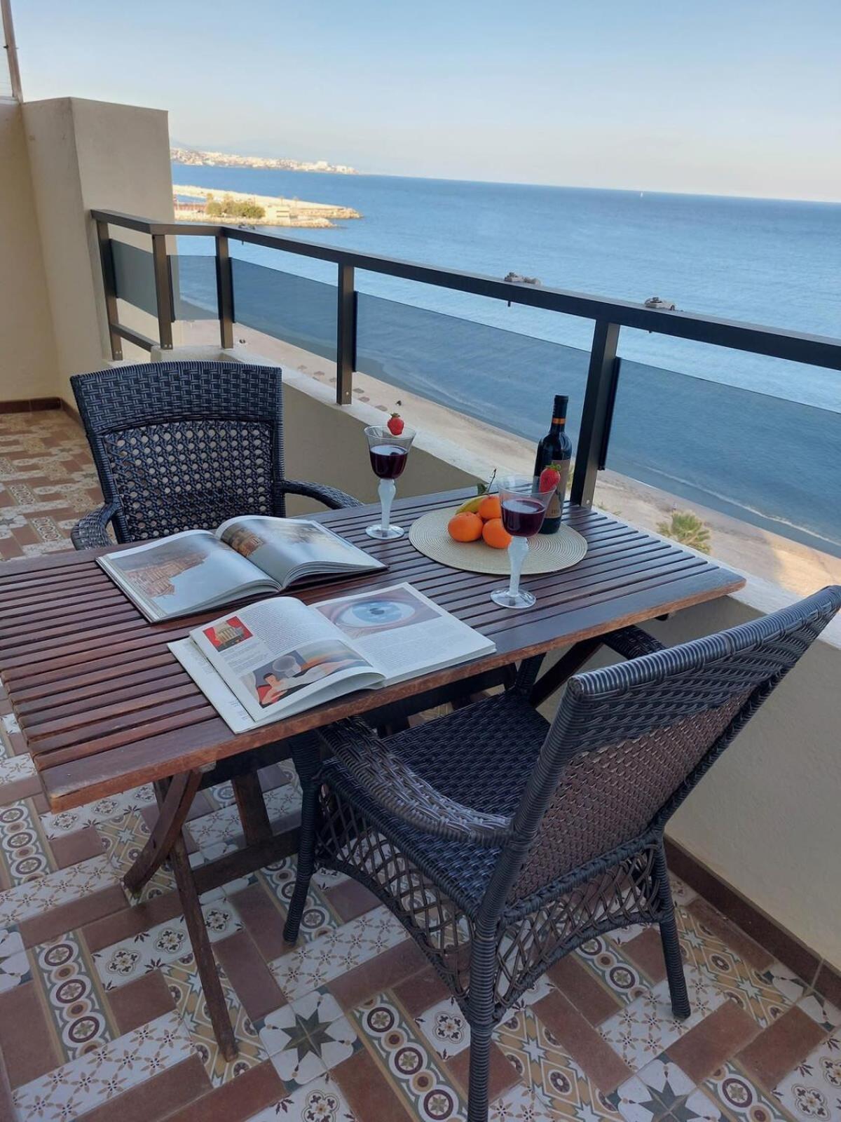 Paseo Del Rey - Fuengirola 2 Bedrooms Oceanfront Apartment Dış mekan fotoğraf